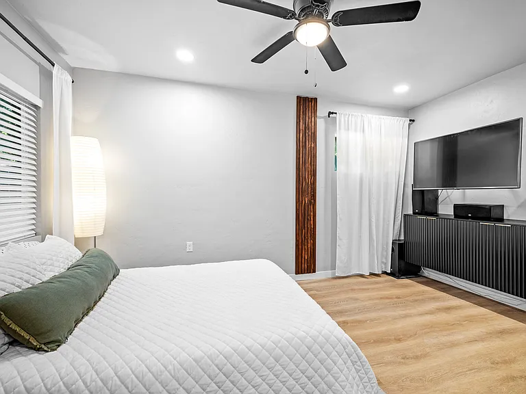 2215 W Kootenai St — Photo 23