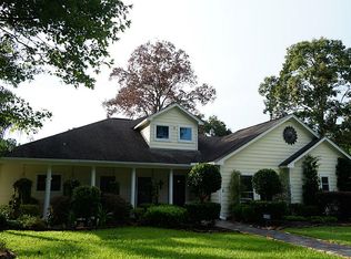 203 Lake Commons Ct, Huffman, TX 77336