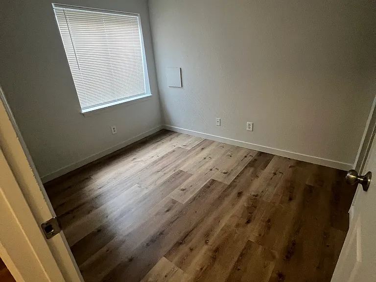 2099 S Bryant St — Photo 12