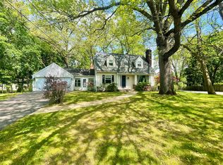 3419 Old Colony Rd, Kalamazoo, MI 49008