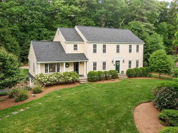 19 Lincoln Dr, Acton, MA 01720