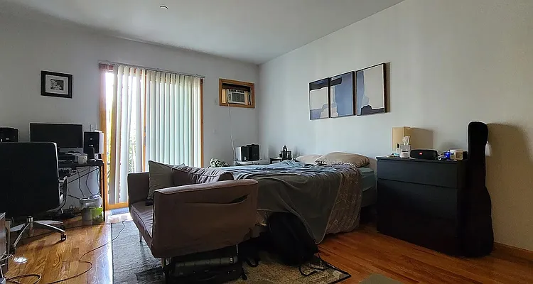 Rented by Michal Kuras, LREB | media 5