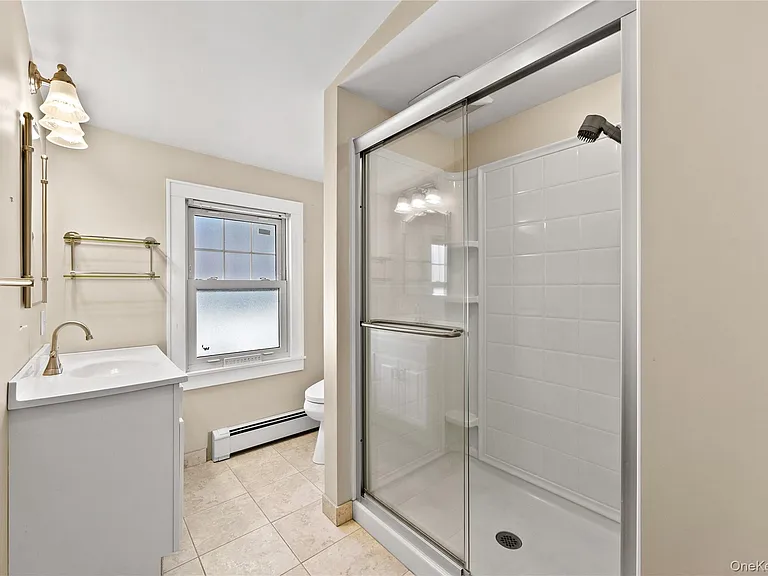 15 Pershing Ave — Photo 21