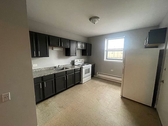 2nd image of 7526 S Kingston Ave #2A