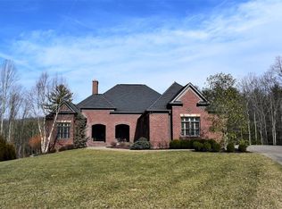 16 Falcon Cir, Beckley, WV 25801