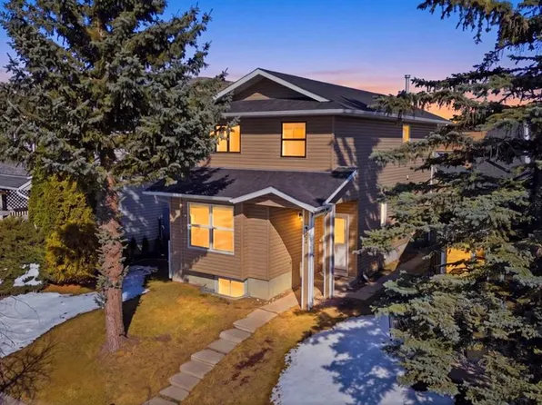 24 W Martindale Dr NE, Calgary, AB T3J 2V6
