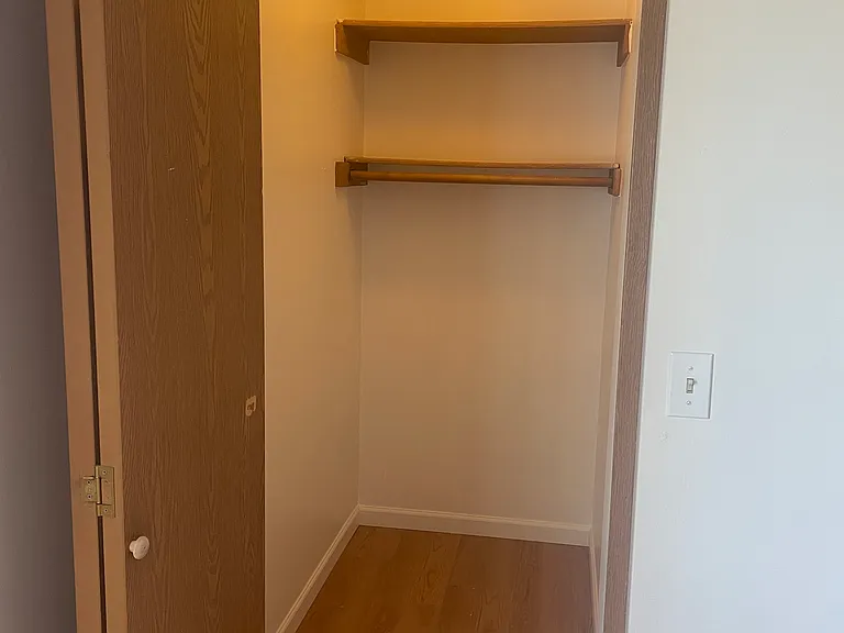 9741 Woodlawn Ave N #C — Photo 13