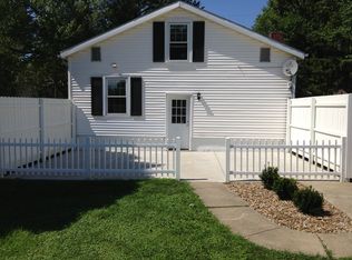 415 W Park Ave, Columbiana, OH 44408