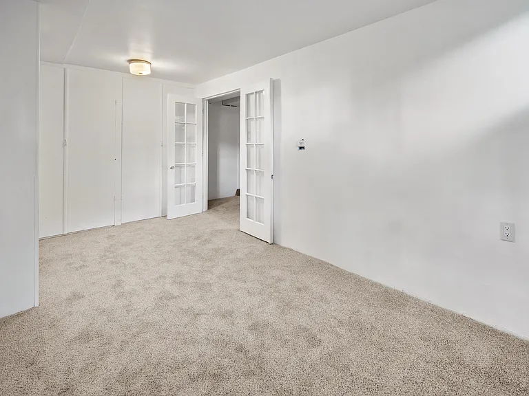 209 W Blaine St — Photo 13