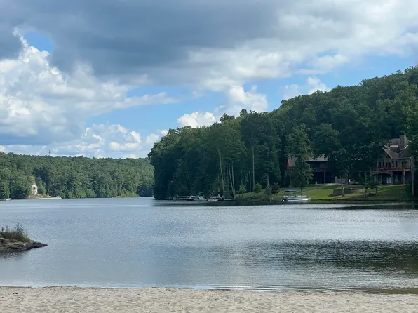 430 Far Country Dr, Daniels, WV 25832