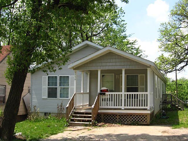 1st image of 5758 College Ave