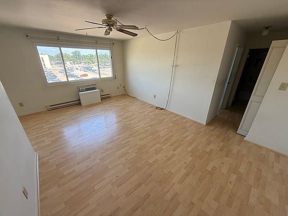 2nd image of 222 Madison St Unit 405