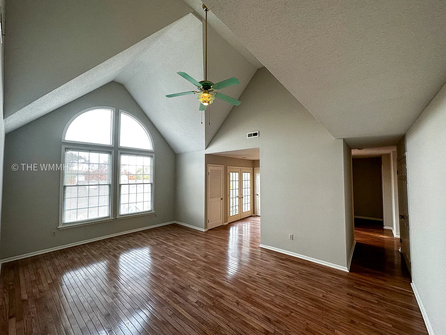 2 bed, 1300 sqft, $1,995 — Photo 3