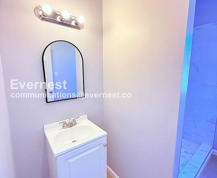 2302 Hazelwood St #1 — Photo 11
