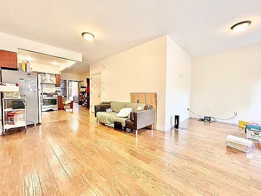 1st image of 657 Flatbush Ave Floor 1