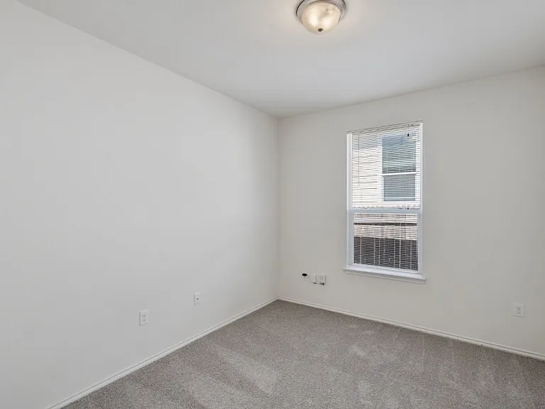 7712 Peccary Dr — Photo 10