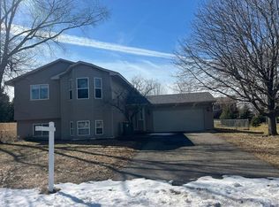 9007 Hampshire Ave N, Brooklyn Park, MN 55445