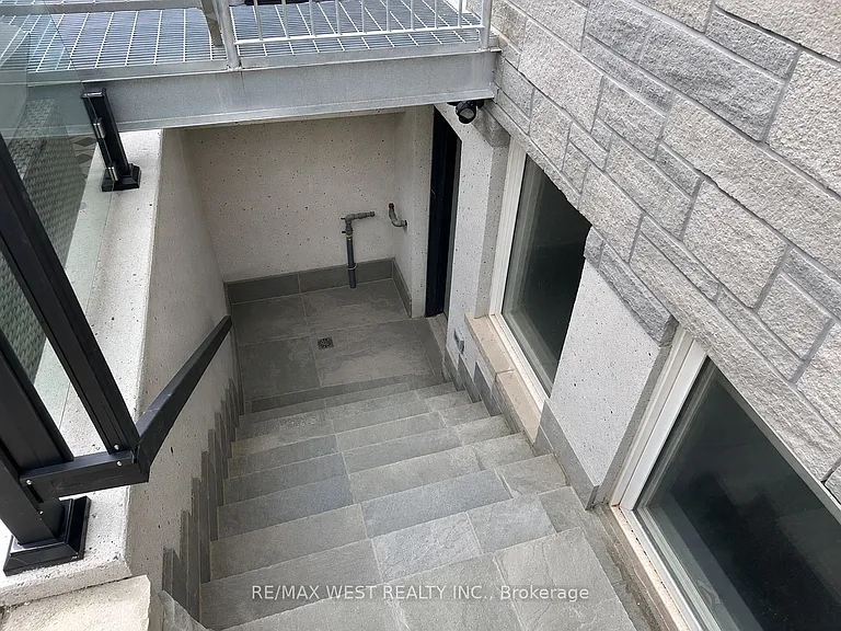 431 Concord Ave #BASEMENT — Photo 15