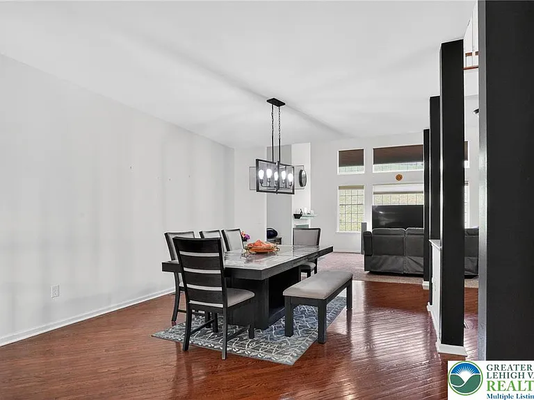 560 Quaker Ridge Ter — Photo 6