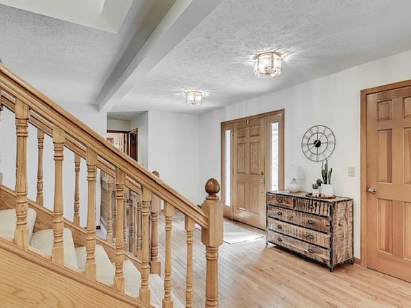 3rd image of 4203 Kelly Ct