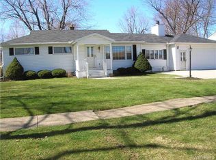156 Rosemont Dr, Amherst, NY 14226