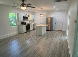 632 NE Main St #B, Simpsonville, SC 29681