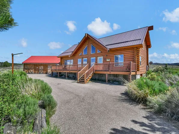 500 E Fishermans Ln, Panguitch, UT 84759