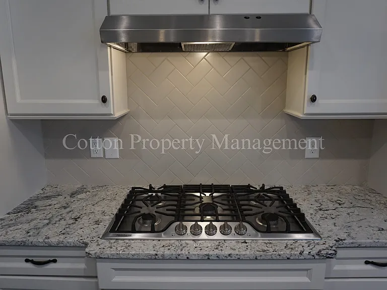 33 Meon Ln — Photo 4