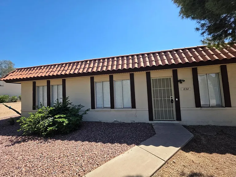 830 E Joan D Arc Ave — Photo 1