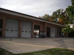 3164 Campbell Dr, Fairfax, VA 22031