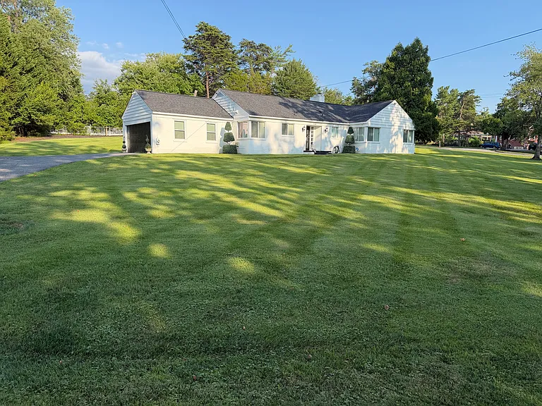 10001 Counselman Rd — Photo 8