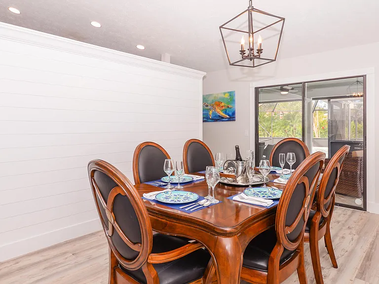 2411 NE Pinecrest Lakes Blvd — Photo 13