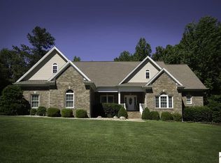 111 Dove Ln, Paducah, KY 42001