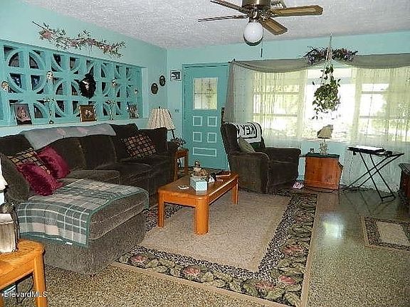 2nd image of 2014 Logan Dr