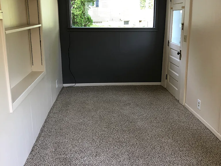 809 Blackmer Ave #1 — Photo 3