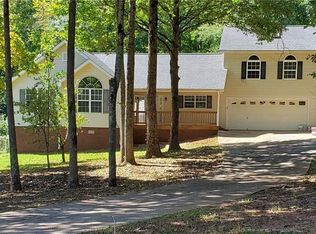 7339 Berry Hill Dr, Gainesville, GA 30507