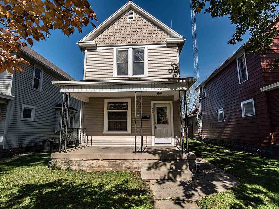 1st image of 428 Pearl St