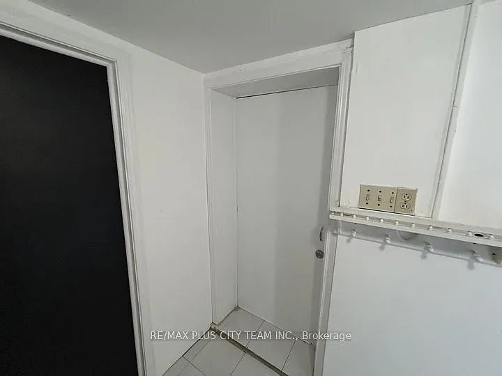 45 Jimston Dr #BASEMENT — Photo 10