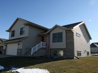 798 Edenberry Ln, Oregon, WI 53575