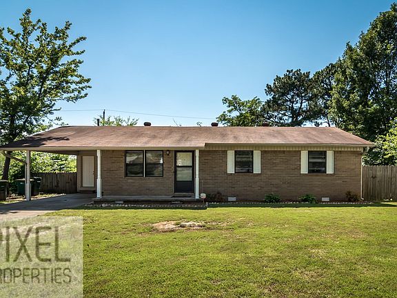 2nd image of 6 Eastbrook Cir
