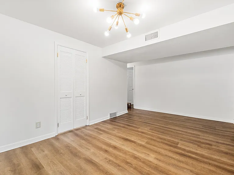 9845 Pebblestone Dr — Photo 20