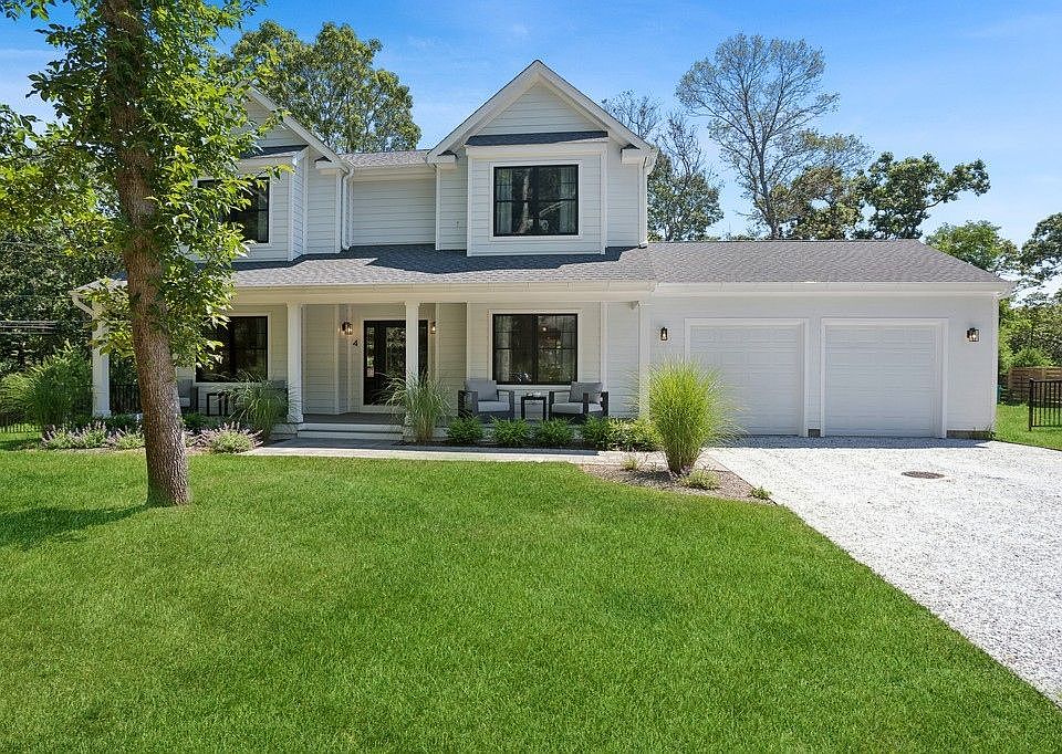 1st image of 4 Squaw Rd