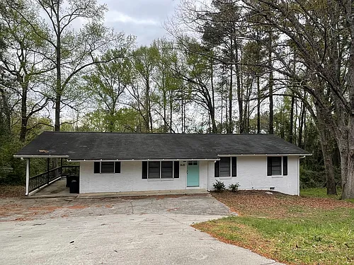 3635 Belair Rd Photo 1