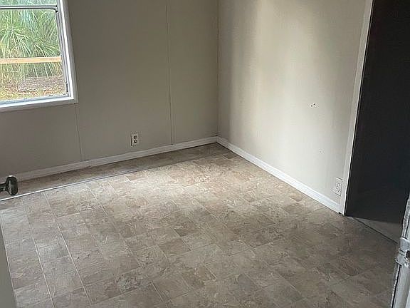 2nd image of 9517 Us Highway 1 S