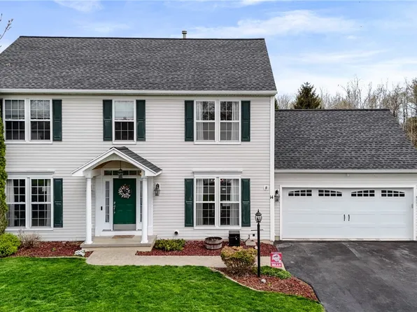 14 Vanderberg Dr, Fairport, NY 14450