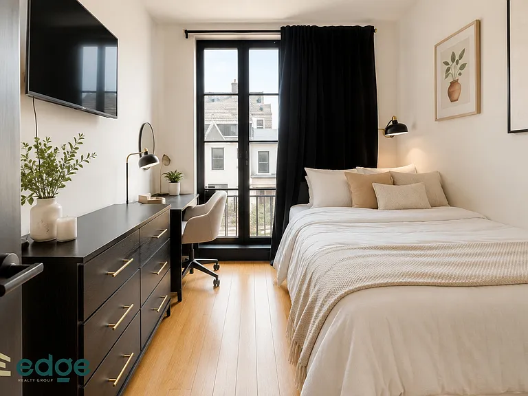 82 Jefferson St #3I — Photo 6