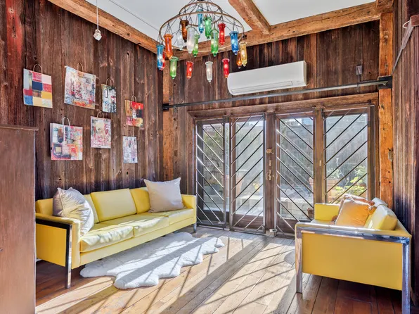 463 West 47th Street image 21 of 27