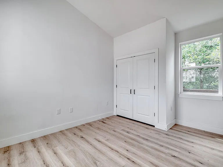 5211 Rob Scott St — Photo 12