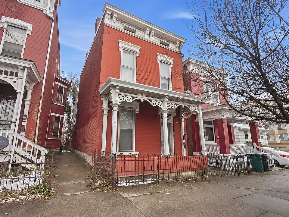 122 E University Ave #1