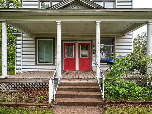 3rd image of 1120 7th Street E #1-2
